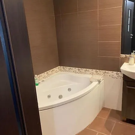 Przestronne Mieszkanie W Spokojnej Okolicy Appartement Wysoka (Wroclaw)